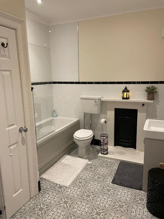Luxury Apartment Opposite The Shambles York Extérieur photo